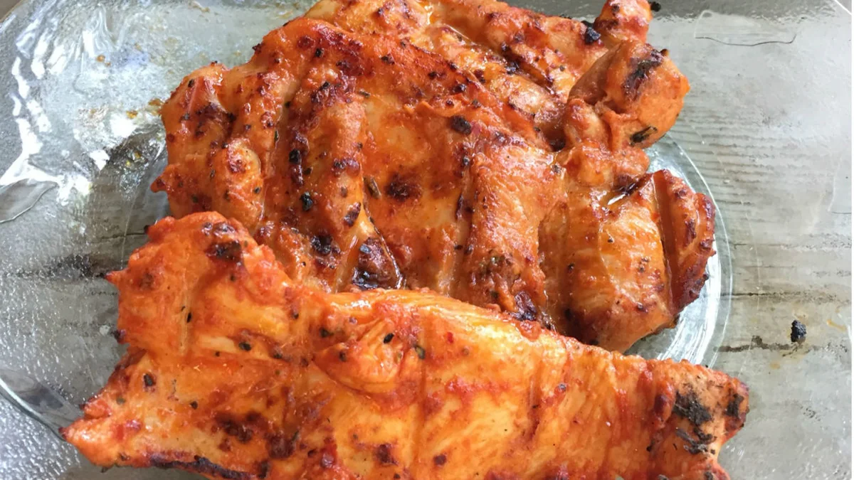 Izgara tavuk, bulgur ve cacık
