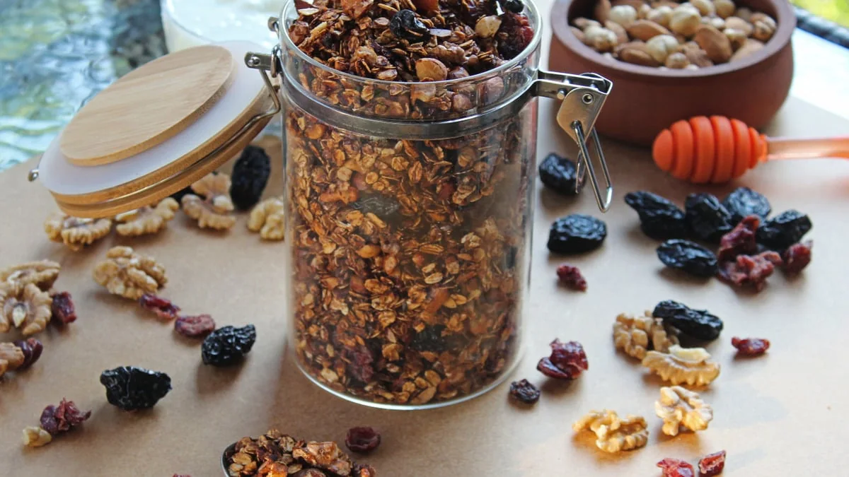 Homemade Granola with Yogurt
